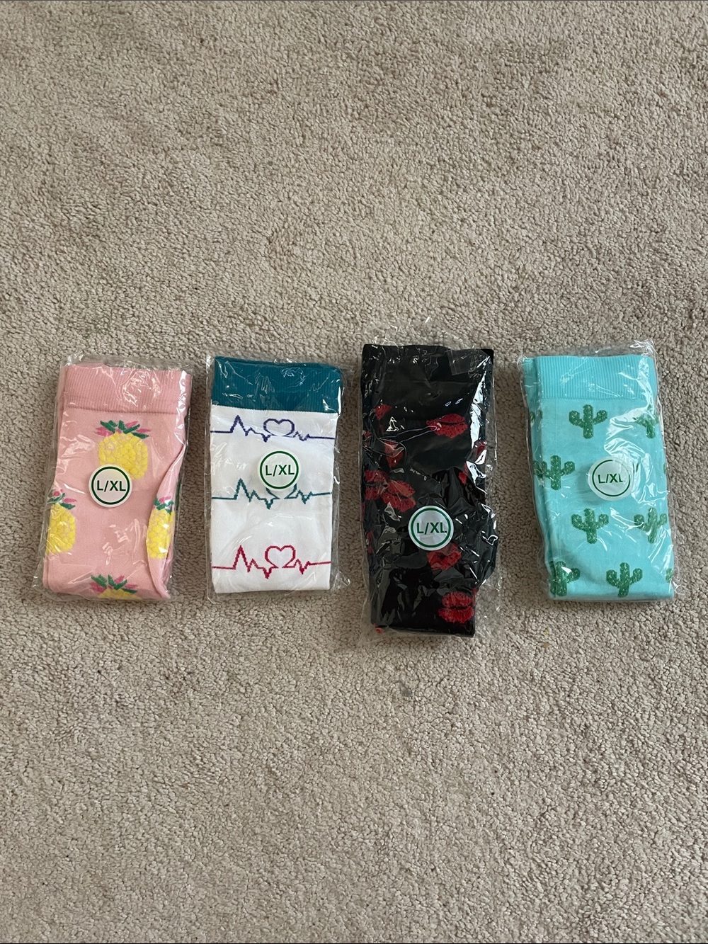 L/XL Pineapple, Heartbeat & Lip Print Novelty Socks  compressed socks